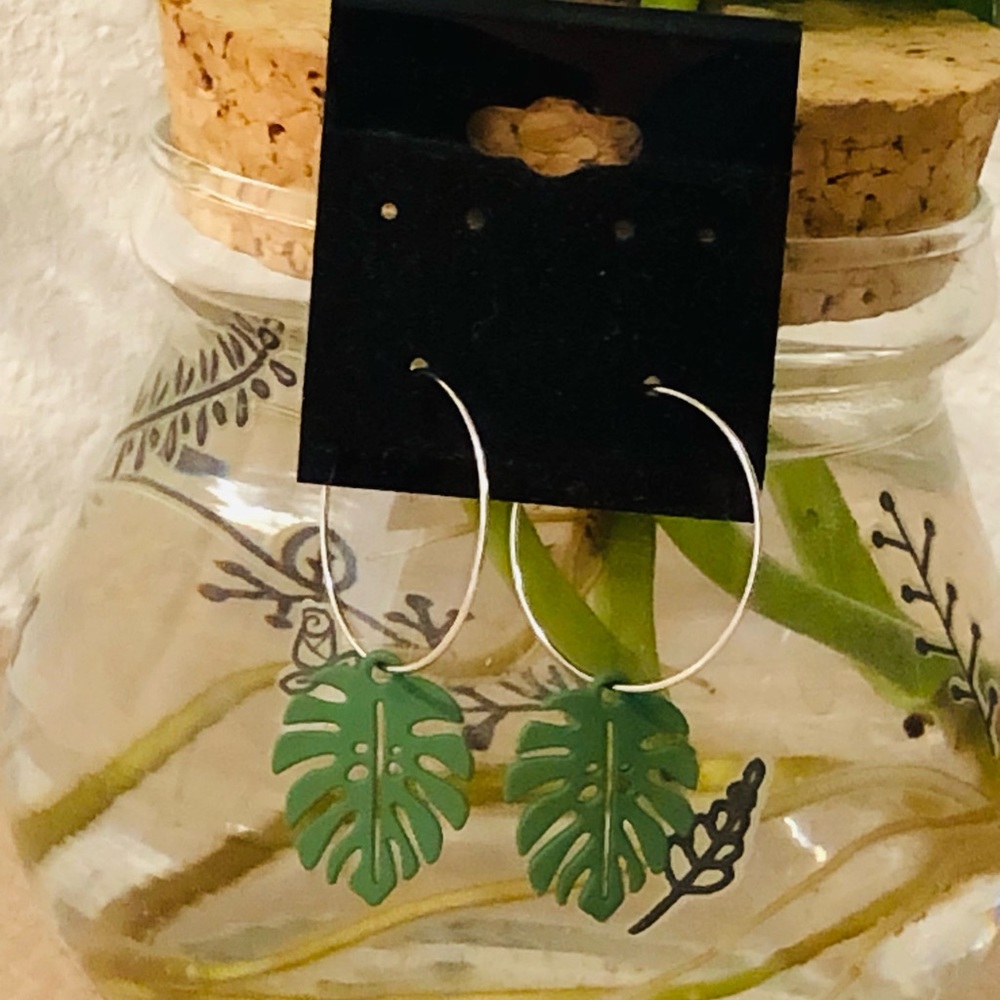 Monstera Earrings